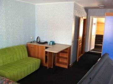 Фото номера Стандартный четырехместный номер Гостиница Metelitsa Guest House г. Шерегеш 3