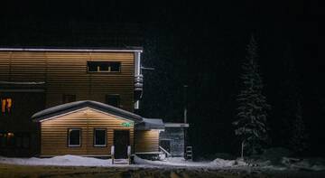 Фото номера Шале с 3 спальнями Гостевой дом Гостинично-Банный Комплекс КедрИваныч г. Шерегеш 16
