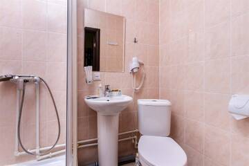 Фото номера Стандарт на троих Отель Western Hotel г. Шерегеш 7